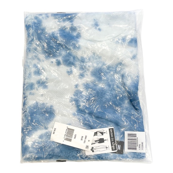 STEVE MADDEN Two-Tone Tie-Dyed Scarf - Blue - Picture 2 of 3